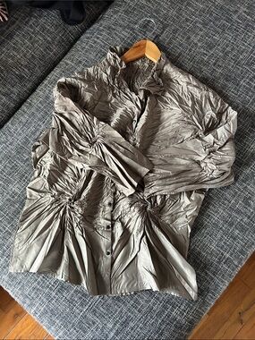 Miyake-inspired Crinkle Detail Snap-Front Top in Taupe